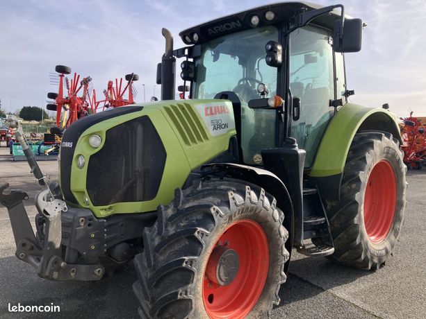 Claas ARION 530