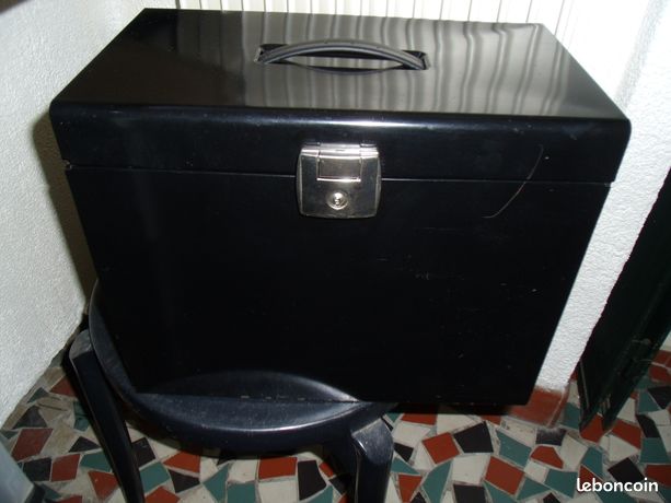 Classeur boite métal 5 fichiers suspendus