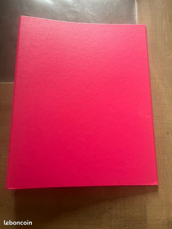 Classeur carton fushia