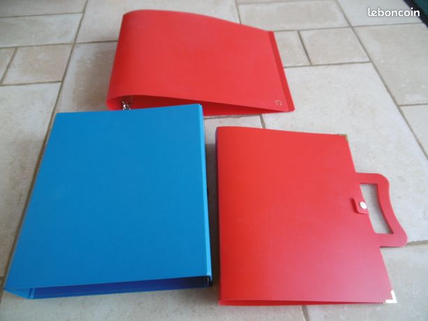 Classeurs 3 forme différentes NEUF