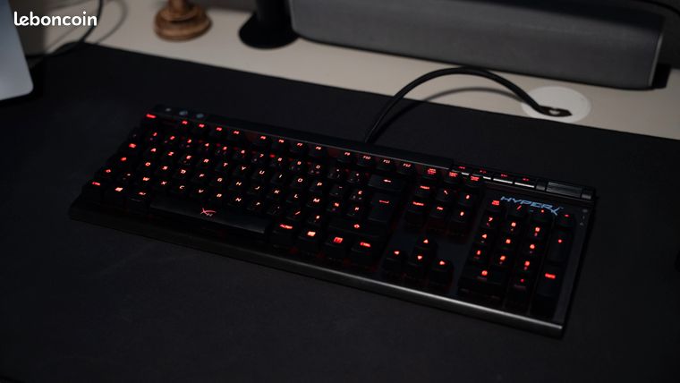 Clavier mécanique HyperX Aloy Elite V1