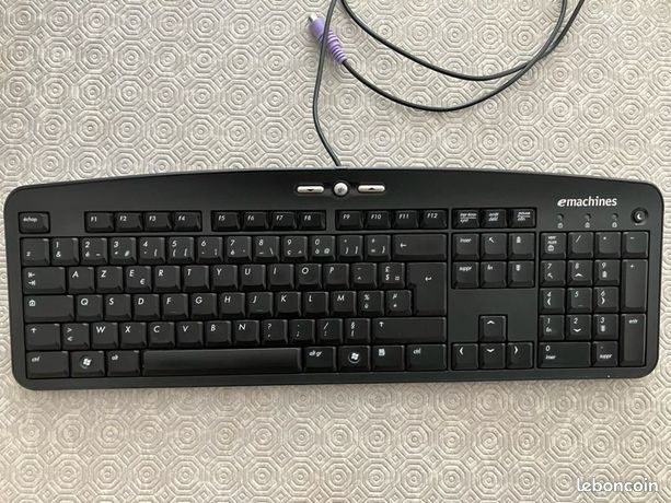 Clavier ordinateur avec fil
