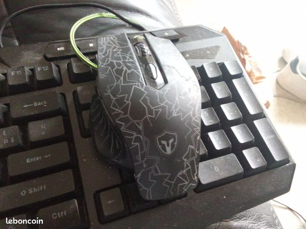 Clavier souris gamer rgb