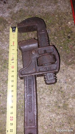 Clé à griffes STILLSON 18 pouces longueur 45 Cm