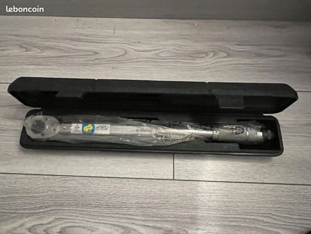 Clé dynamométrique 1/2" professionnel 28-210 Nm