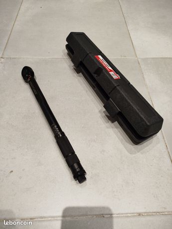 Clé dynamométrique 7-112 Nm noir