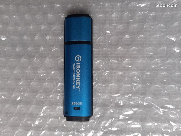 Clé usb professionnelleinviolableKingston IronKey Vault Privacy 50 Series 256 Go