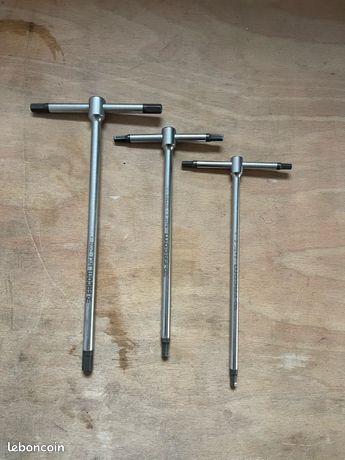 Clés mâles 6 pans à poignée en t facom