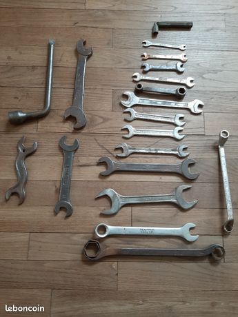 Clés plates diverses et à pipe