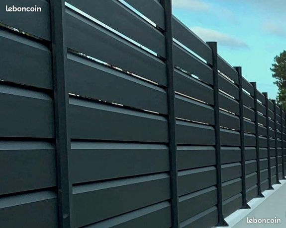 Clôture lame pleine