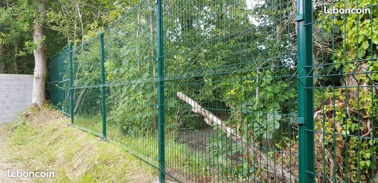 Clôture métal