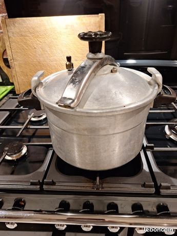 Cocotte minute Seb