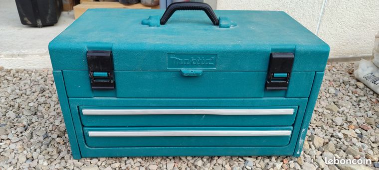 Coffret Perceuse Makita 14.4v avec 2 batteries