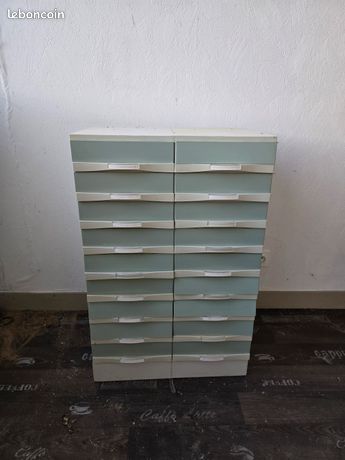 Colone 18 casiers organisateurs