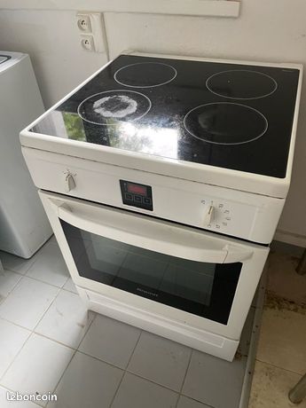 Combiné four et plaques induction BRANDT