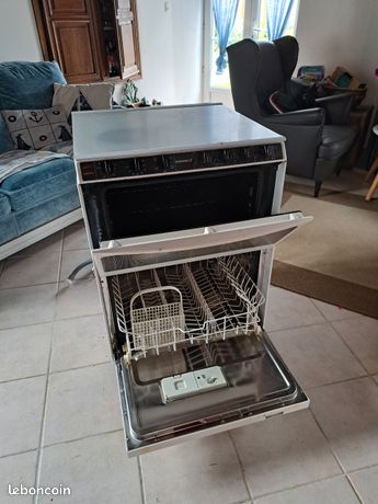 Combiné Four lave vaisselle plaque