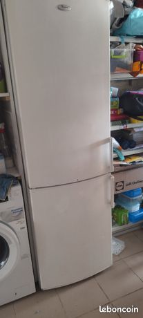 Combiné frigo congélateur