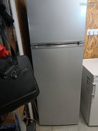 Combiné frigo congelateur