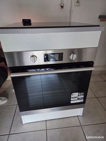 Combiné meuble four et plaque induction