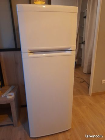 Combiné frigo congelateur