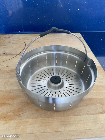 Compagnon XL Moulinex non connecté occasion et deux livres de cuisine dédiés