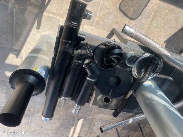 Conduite Fumisterie POUJOULA dans comble souche cheminée