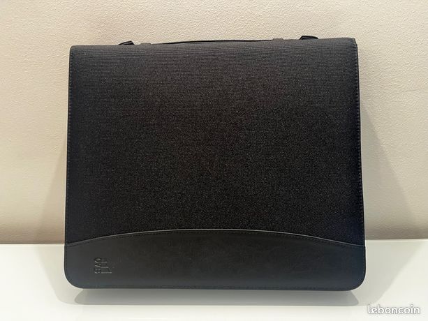 Conférencier format A4