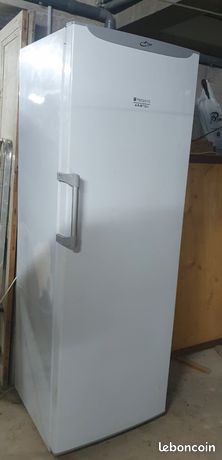 Congélateur armoire 230 L