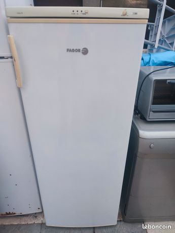 Congélateur armoire 6 tiroirs 195 l