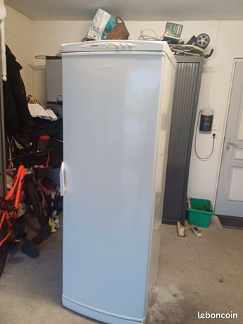 Congélateur armoire