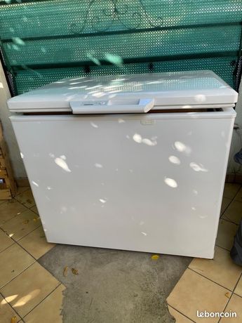 Congélateur coffre 300L