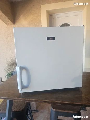 Congélateur cube 50l Livraison possible