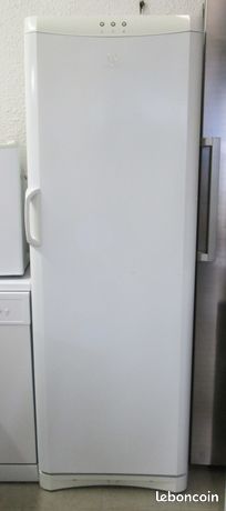 Congélateur Indesit-Parfait état à Petit Prix