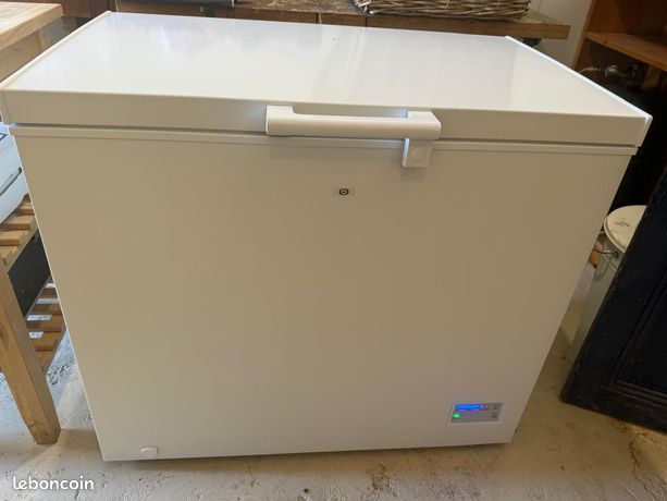 Congélateur coffre 240 L, Compact, , Boulanger de 35 mois