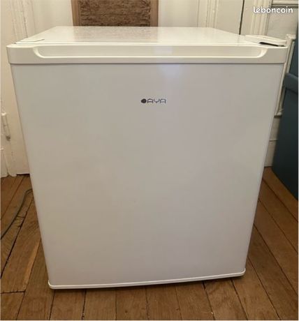 Congélateur cube AYA ACU050W 31L
