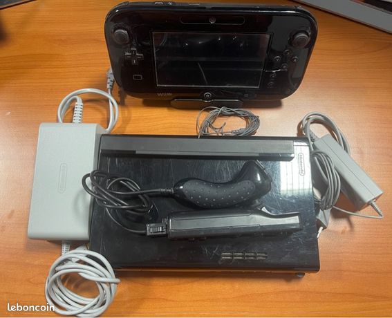 Console complète Nintendo WiiU avec Mario Kart 8 Wii U intégré