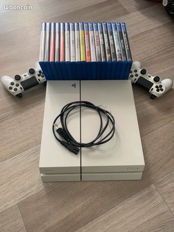 Console PS4 avec jeux