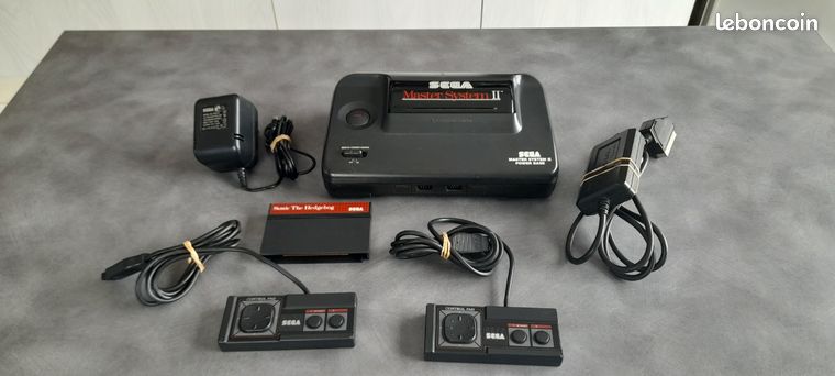 Console sega master system 2 + 2 jeux