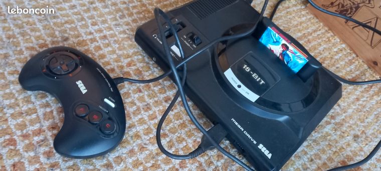 Console SEGA Megadrive 16bits + 7 jeux