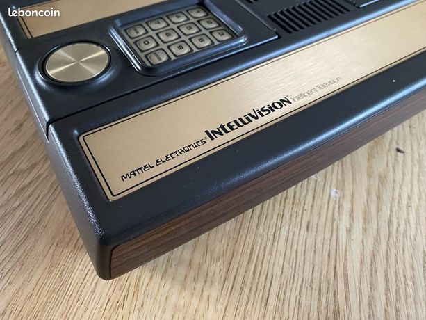 Console vintage Mattel Intellivision