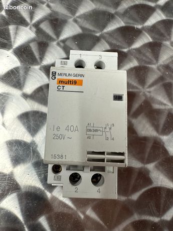 Contacteur merlin gerin 40A ref 15381