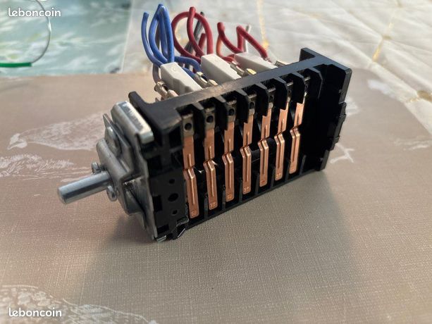 Contacteur neuf four encastrable Candy