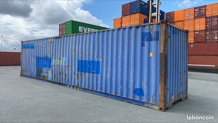 Conteneurs maritimes 40' HC DRY d’occasion à Lyon
