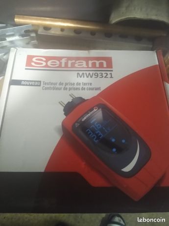 Contrôleur de prise de courant