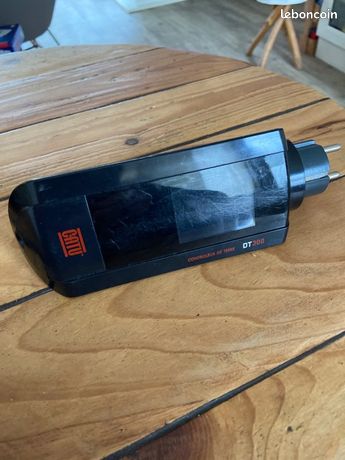 Contrôleur de terre DT 300