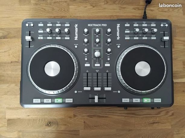 Contrôleur Dj Numark Mixtrack Pro