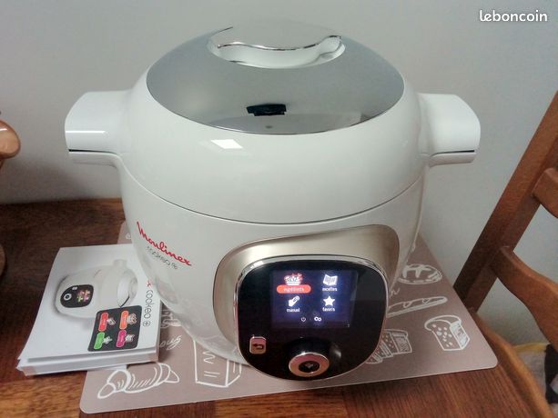 Cookeo plus moulinex neuf jamais servi