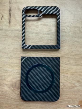 Coque magsafe noir carbone galaxy zflip 6