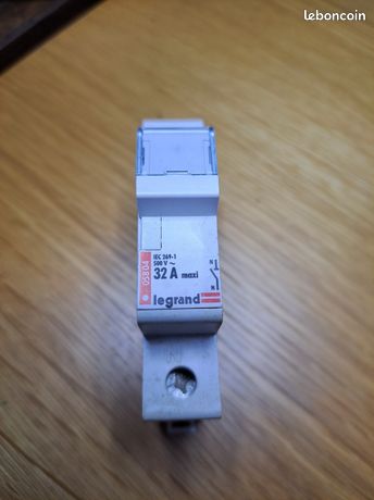 Coupe circuit sectionneur LEGRAND 05804