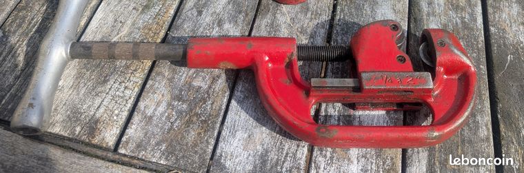 Coupe tube unicom idem virax